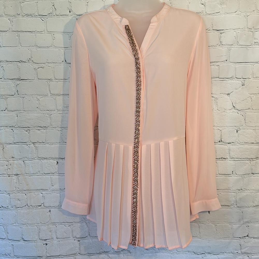 NY Collection Nwt beautiful pleated beaded blouse